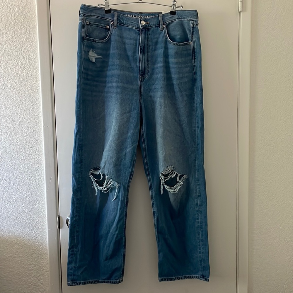 American Eagle Mom Jeans